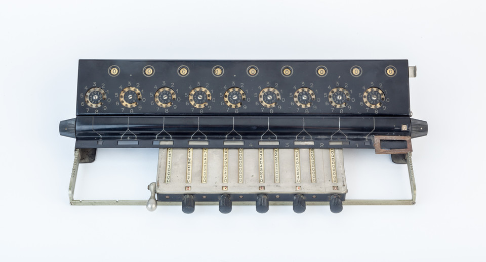 Furnier Junior - Addiermaschine und Napier'sche Stäbe